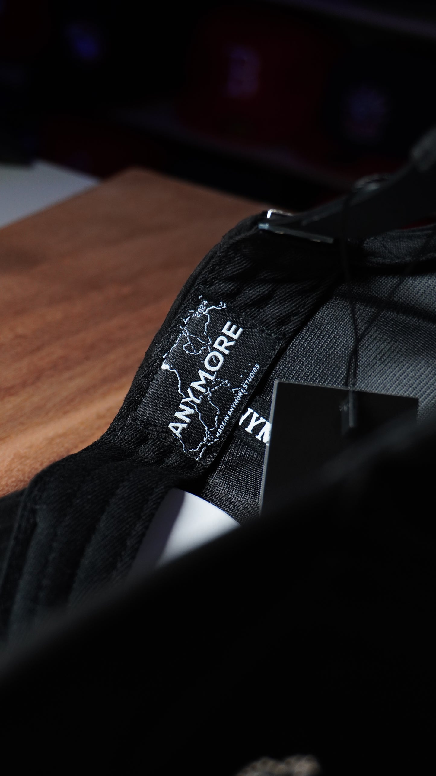 ANYMORE COLOR WHITE CRYSTALS